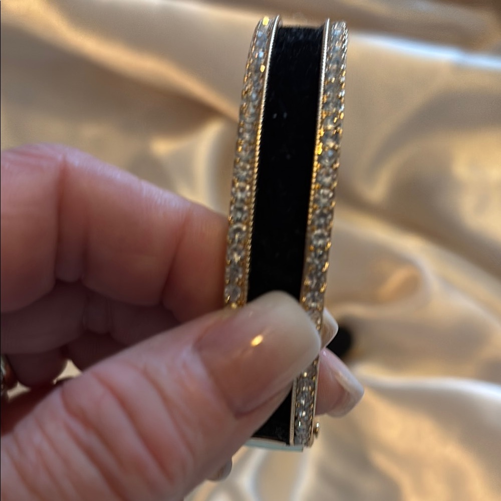 Monet Black and Gold Bracelet & Earrings with Vintage Charm - Picture 3 of 3